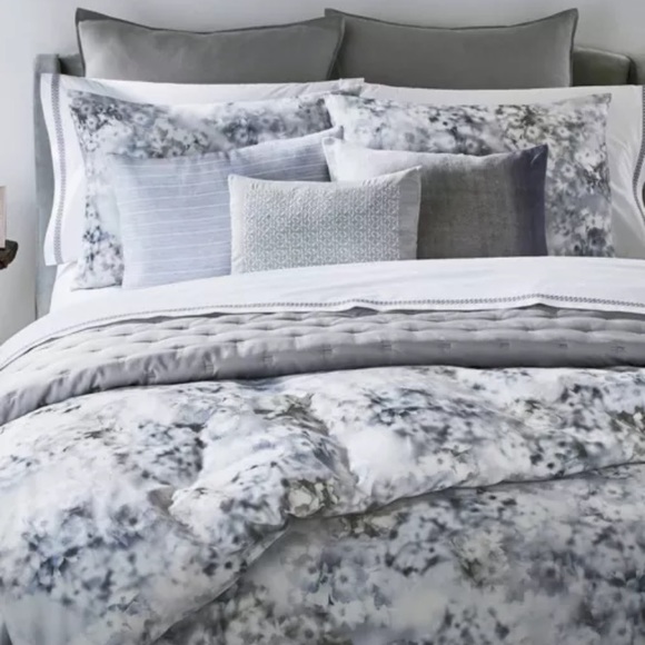 Vera Wang Other - 🌼 VERAWANG queen duvet cover